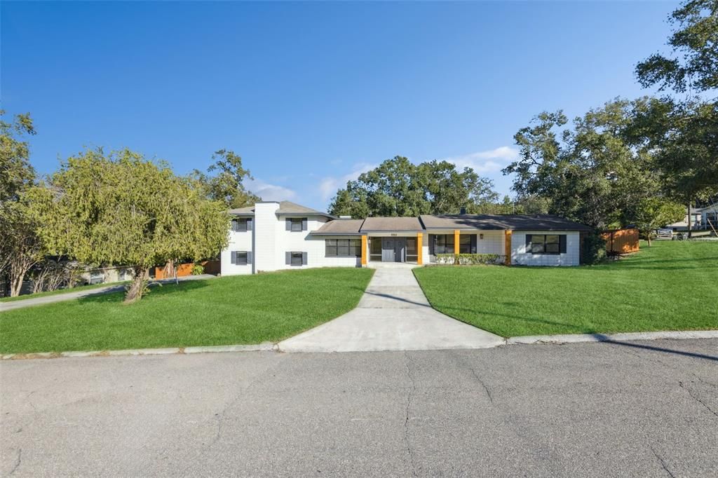 For Sale: $475,000 (4 beds, 2 baths, 2304 Square Feet)