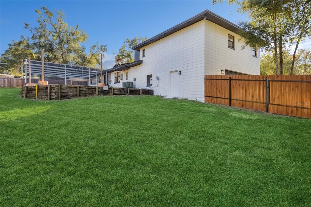 For Sale: $475,000 (4 beds, 2 baths, 2304 Square Feet)