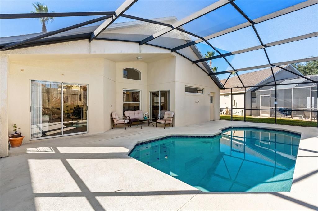 待售: $405,000 (4 贝兹, 3 浴室, 1542 平方英尺)