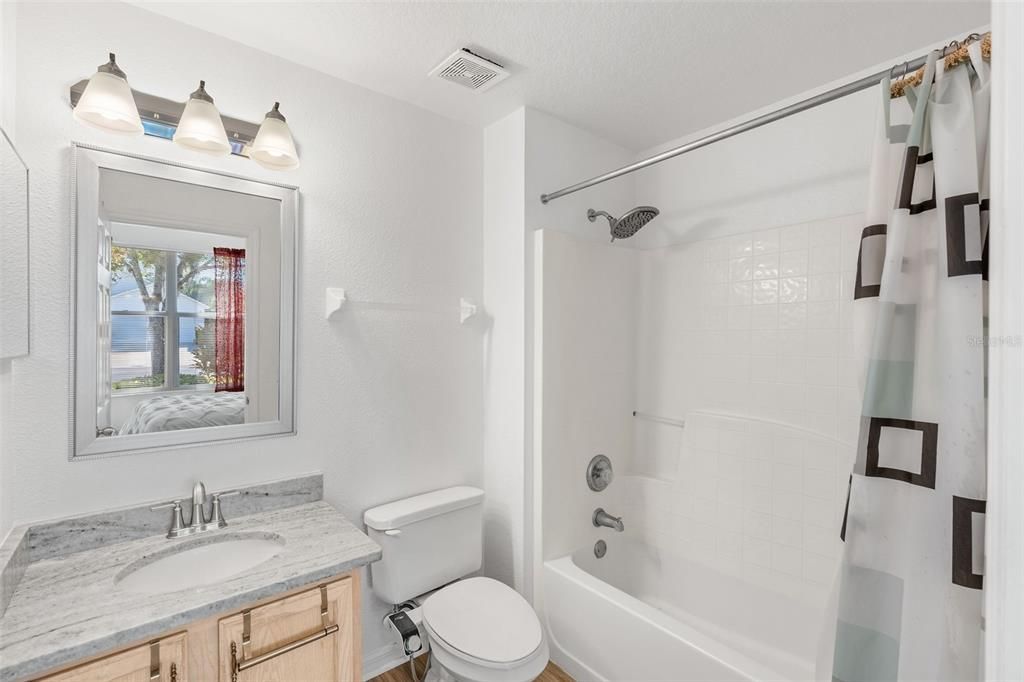 待售: $405,000 (4 贝兹, 3 浴室, 1542 平方英尺)