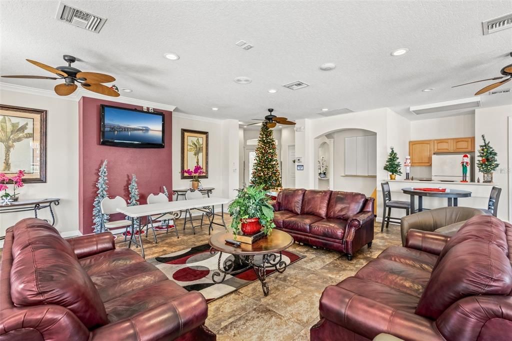 待售: $405,000 (4 贝兹, 3 浴室, 1542 平方英尺)