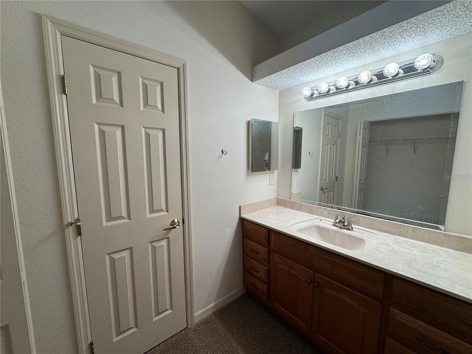 待售: $279,900 (3 贝兹, 2 浴室, 1461 平方英尺)