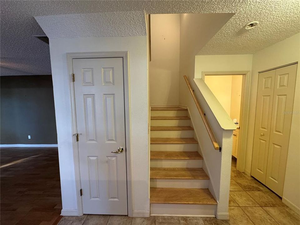 待售: $279,900 (3 贝兹, 2 浴室, 1461 平方英尺)