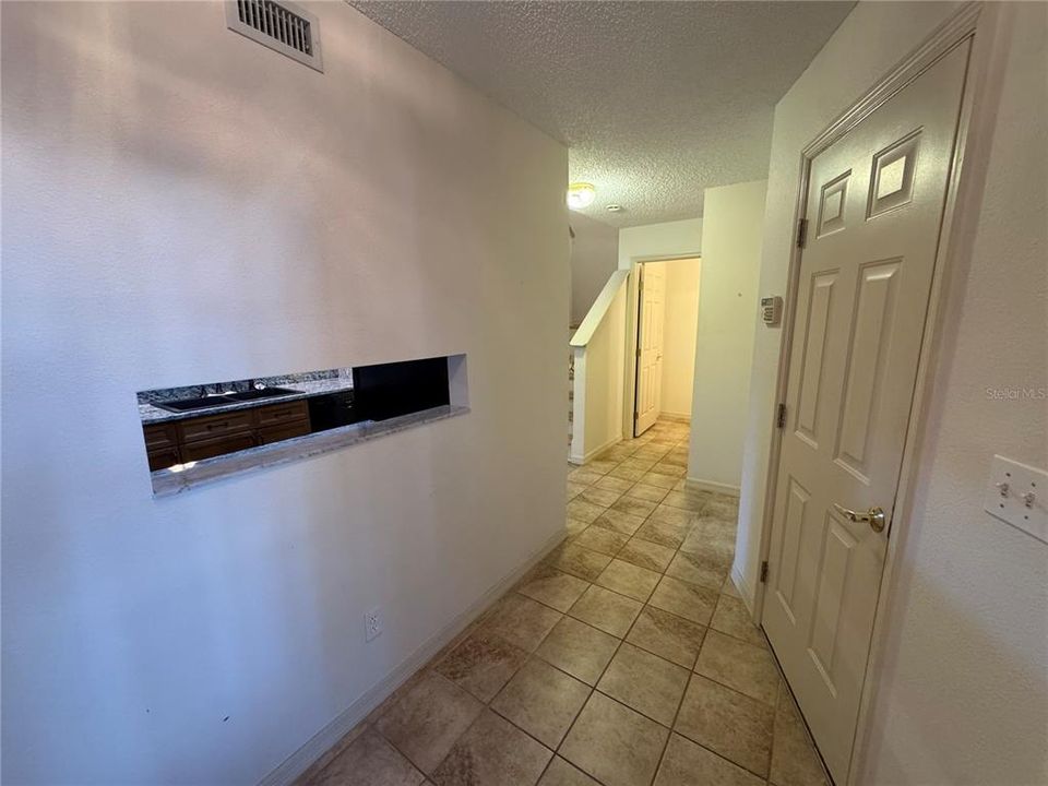 待售: $279,900 (3 贝兹, 2 浴室, 1461 平方英尺)