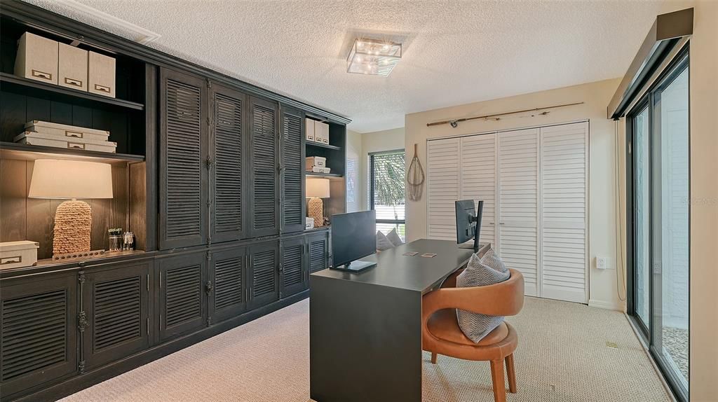 For Sale: $2,295,000 (4 beds, 3 baths, 3263 Square Feet)