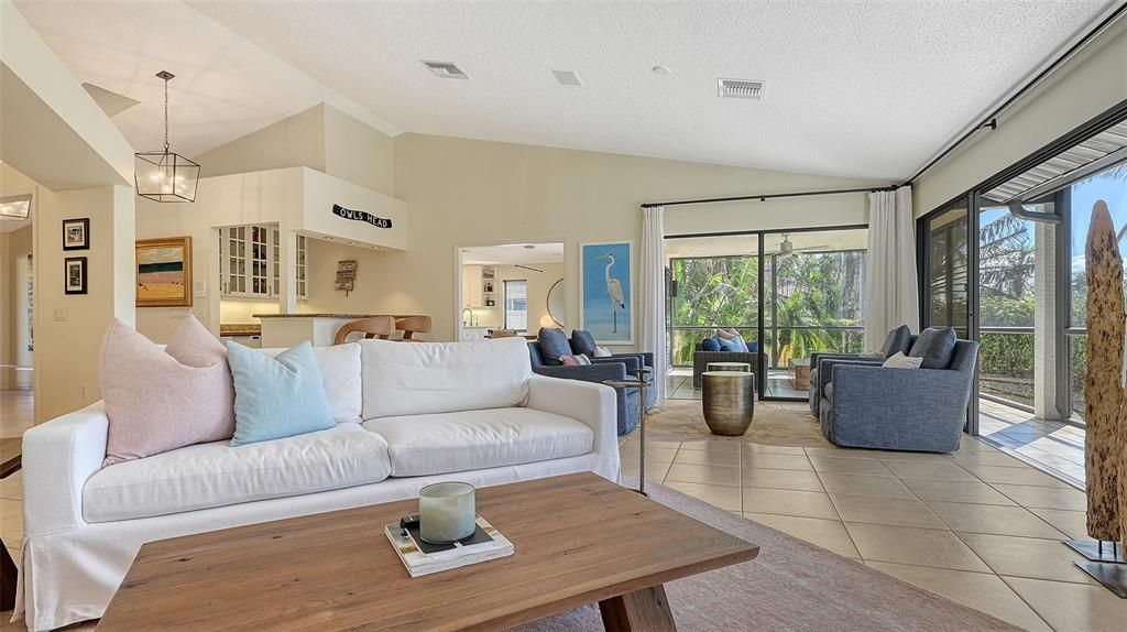 For Sale: $2,295,000 (4 beds, 3 baths, 3263 Square Feet)