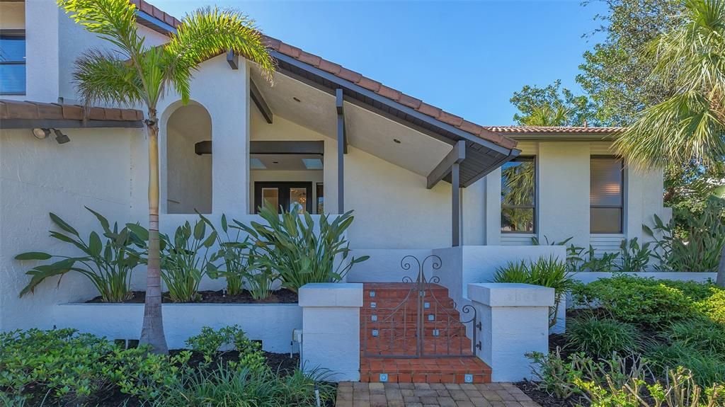 For Sale: $2,295,000 (4 beds, 3 baths, 3263 Square Feet)