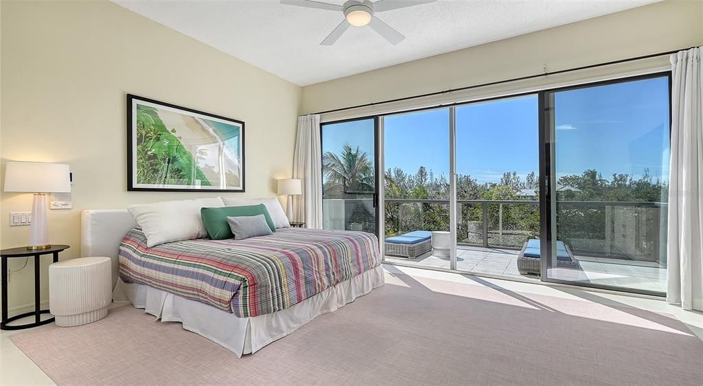 For Sale: $2,295,000 (4 beds, 3 baths, 3263 Square Feet)