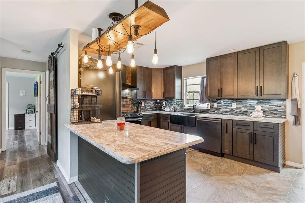 En Venta: $679,987 (4 camas, 3 baños, 1768 Pies cuadrados)