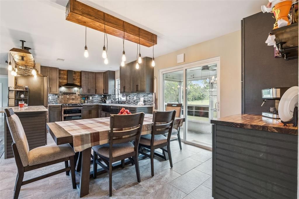 En Venta: $679,987 (4 camas, 3 baños, 1768 Pies cuadrados)