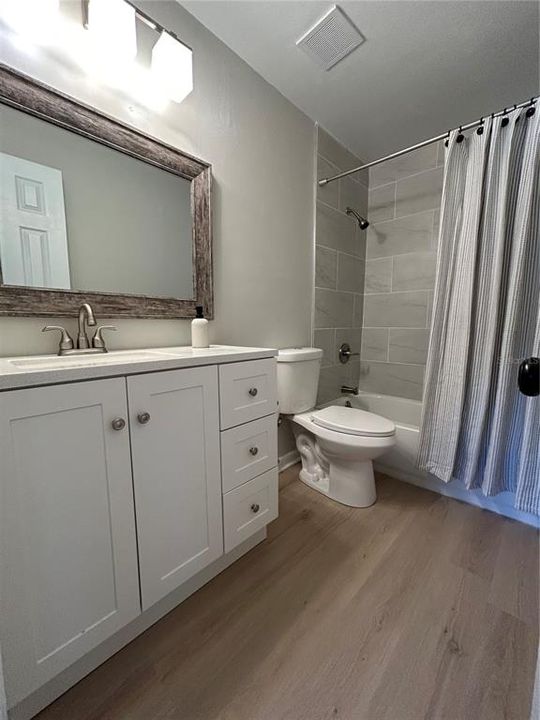 待售: $344,000 (4 贝兹, 2 浴室, 1816 平方英尺)