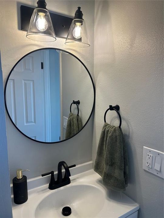 待售: $344,000 (4 贝兹, 2 浴室, 1816 平方英尺)