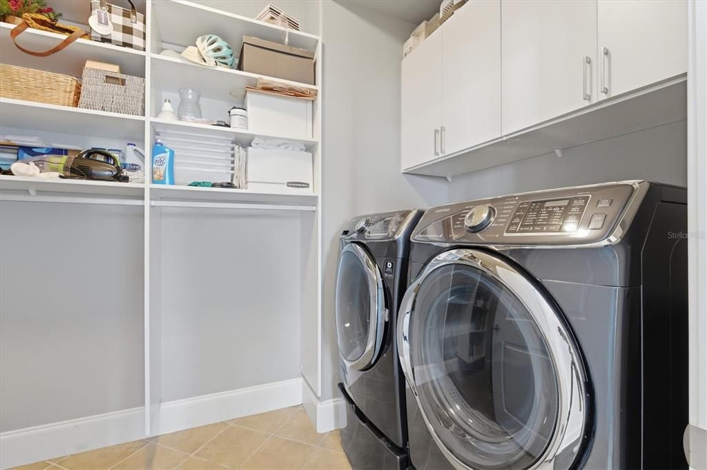 出租: $7,750 (2 贝兹, 2 浴室, 1907 平方英尺)