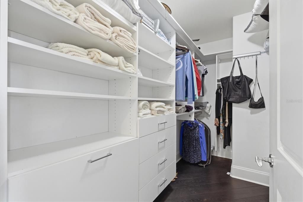 出租: $7,750 (2 贝兹, 2 浴室, 1907 平方英尺)