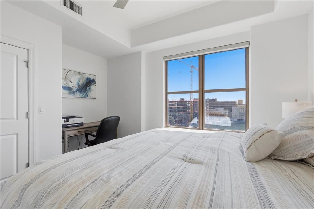 出租: $7,750 (2 贝兹, 2 浴室, 1907 平方英尺)