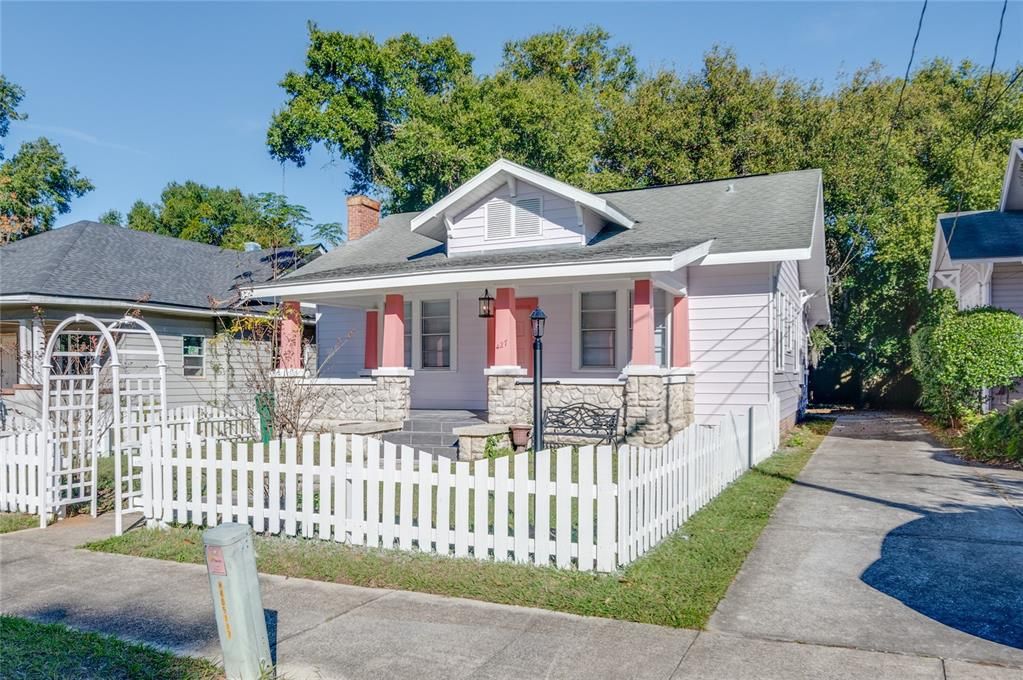 For Rent: $1,795 (3 beds, 1 baths, 1382 Square Feet)