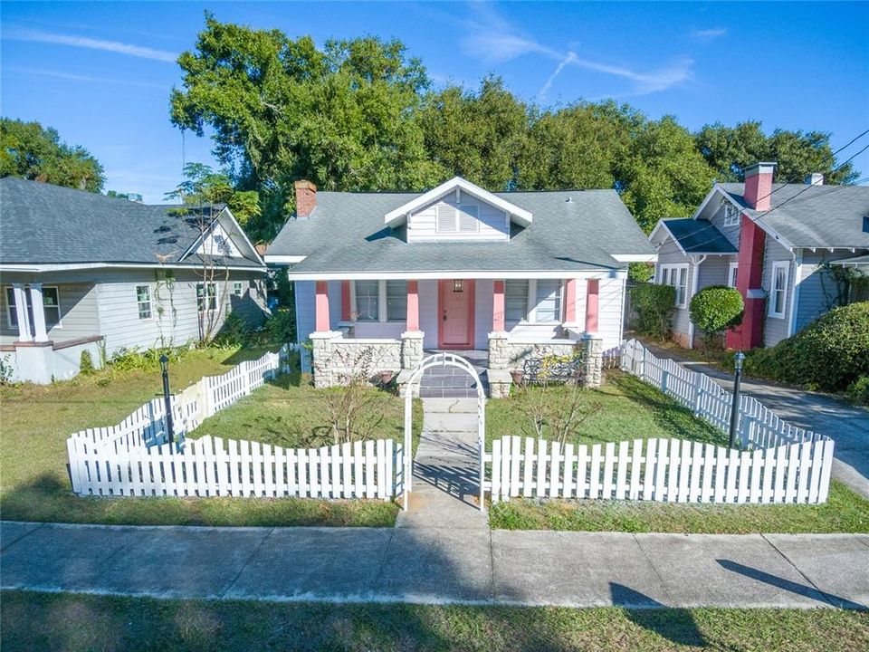 For Rent: $1,795 (3 beds, 1 baths, 1382 Square Feet)