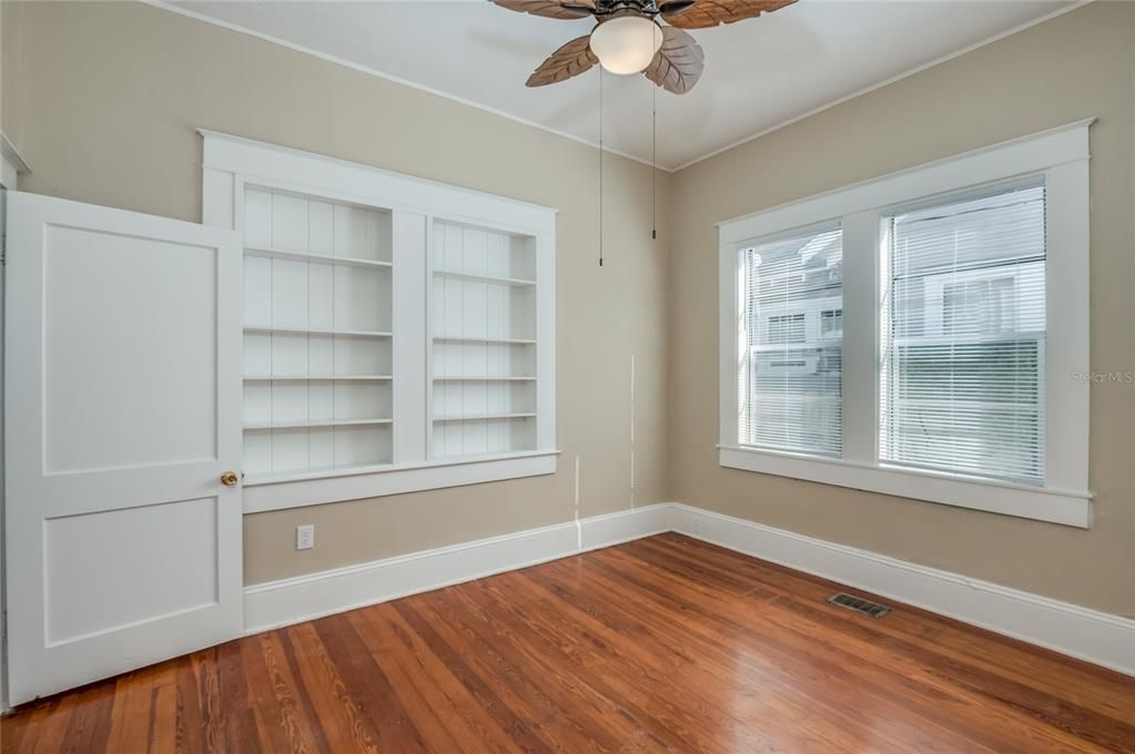 For Rent: $1,795 (3 beds, 1 baths, 1382 Square Feet)