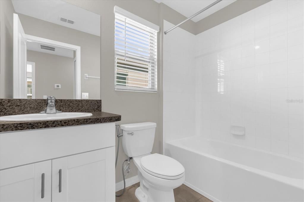 For Sale: $349,999 (3 beds, 2 baths, 1528 Square Feet)