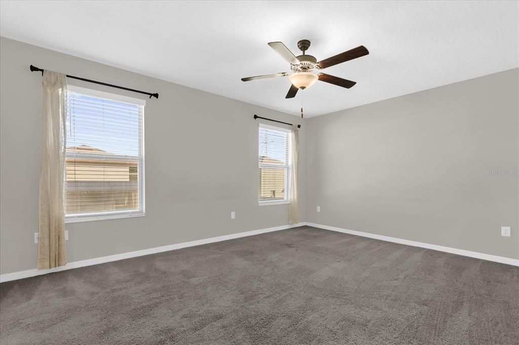 For Sale: $349,999 (3 beds, 2 baths, 1528 Square Feet)