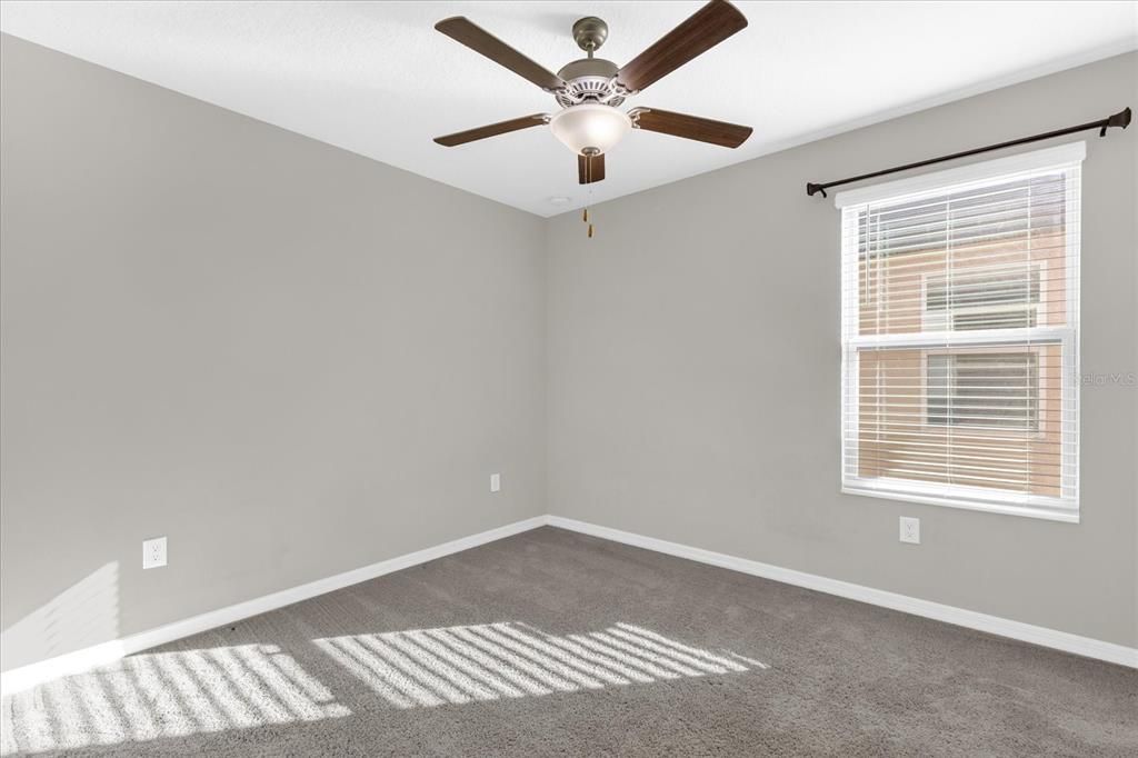 For Sale: $349,999 (3 beds, 2 baths, 1528 Square Feet)