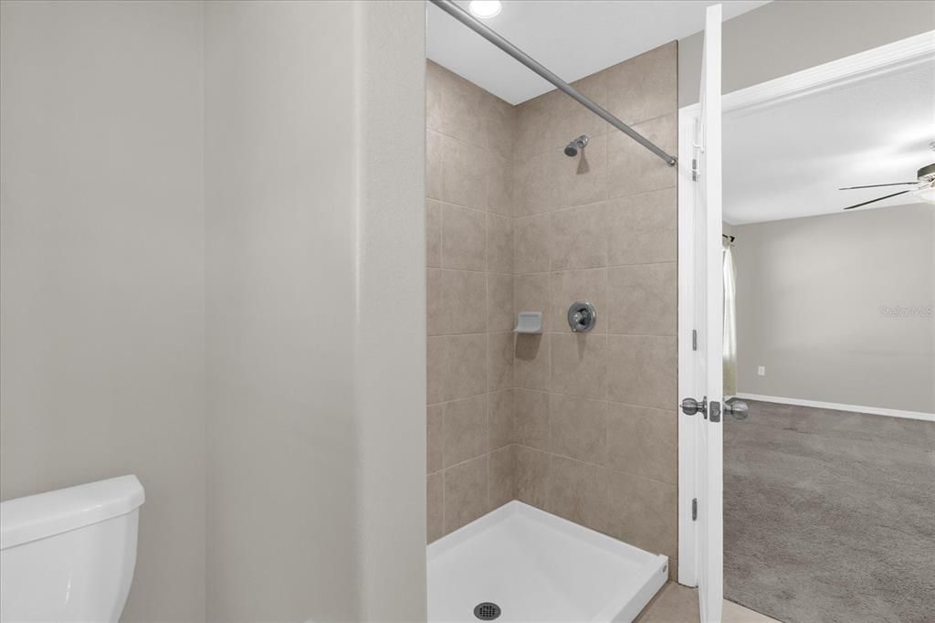 For Sale: $349,999 (3 beds, 2 baths, 1528 Square Feet)