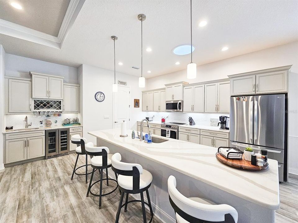 待售: $779,000 (4 贝兹, 2 浴室, 2493 平方英尺)