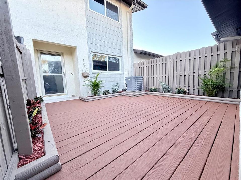 Activo con contrato: $349,900 (3 camas, 2 baños, 1431 Pies cuadrados)