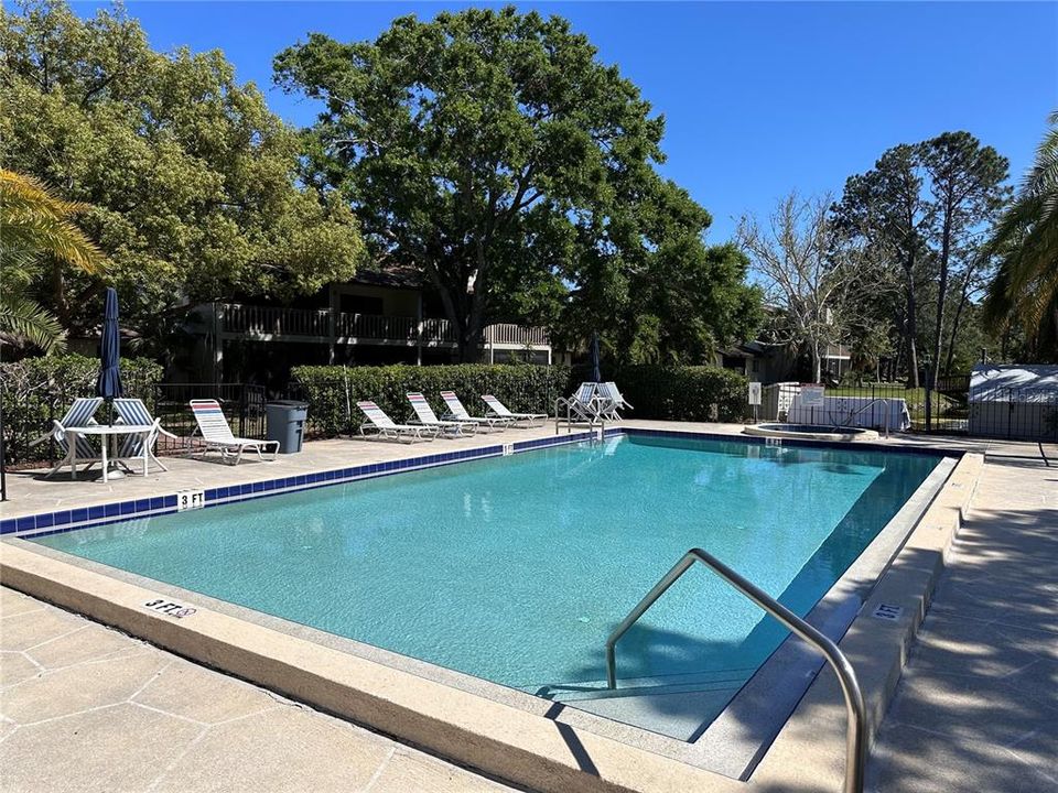 Activo con contrato: $349,900 (3 camas, 2 baños, 1431 Pies cuadrados)