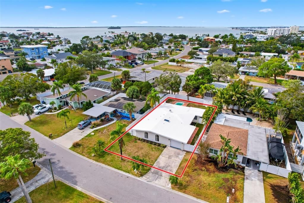 待售: $624,000 (4 贝兹, 2 浴室, 2040 平方英尺)