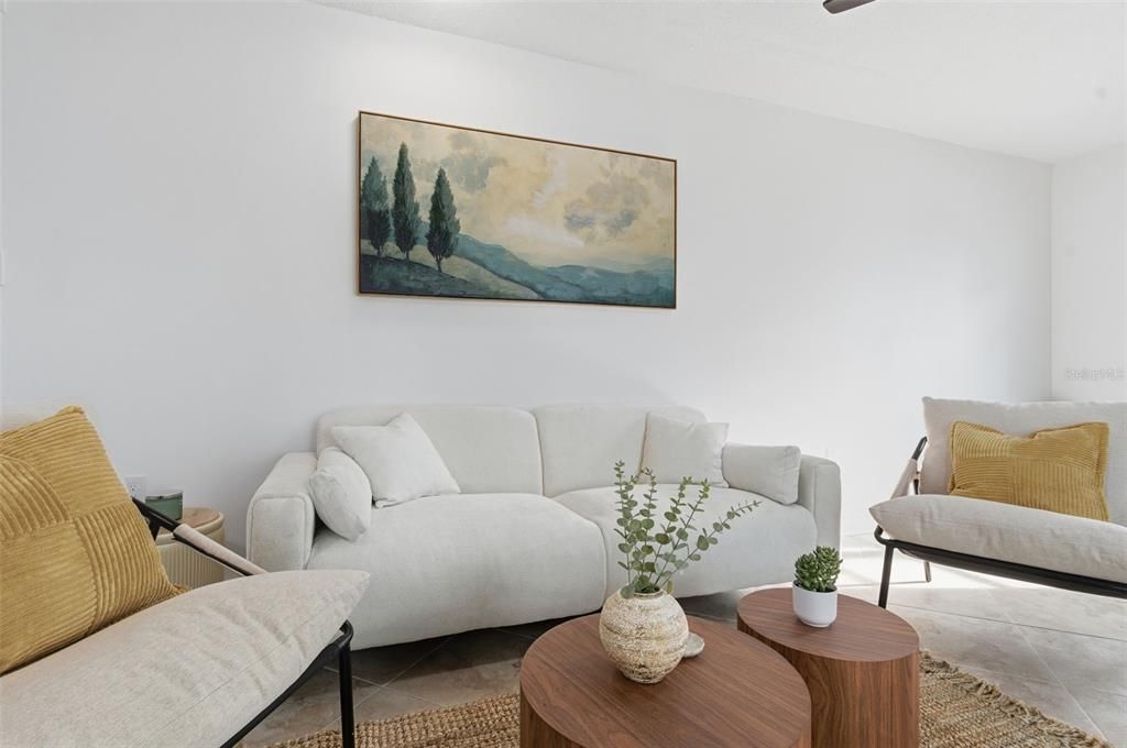 待售: $624,000 (4 贝兹, 2 浴室, 2040 平方英尺)