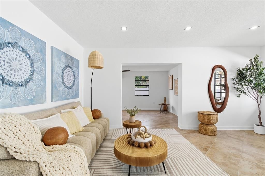 待售: $624,000 (4 贝兹, 2 浴室, 2040 平方英尺)