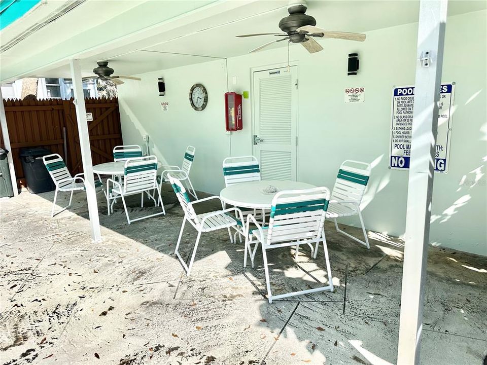 For Sale: $195,000 (2 beds, 2 baths, 900 Square Feet)