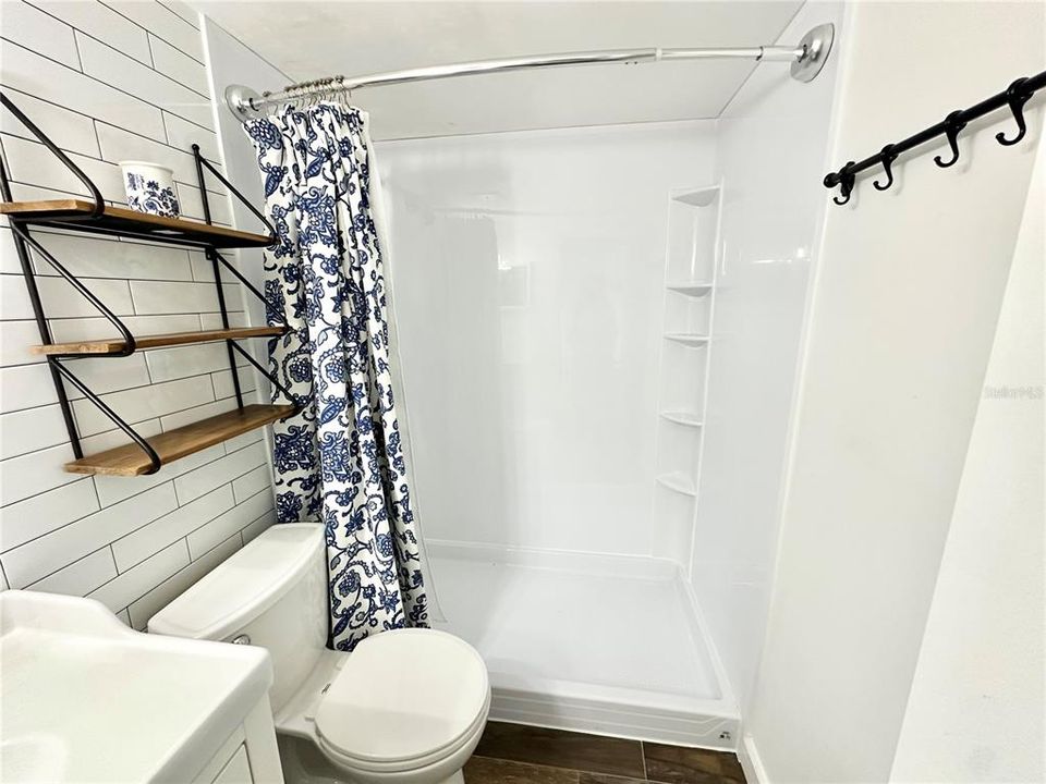 For Sale: $195,000 (2 beds, 2 baths, 900 Square Feet)