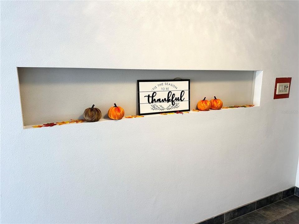 For Sale: $195,000 (2 beds, 2 baths, 900 Square Feet)