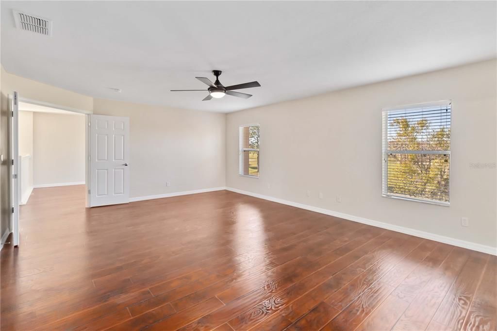 На продажу: $849,000 (5 спален, 3 ванн, 3566 Квадратных фут)