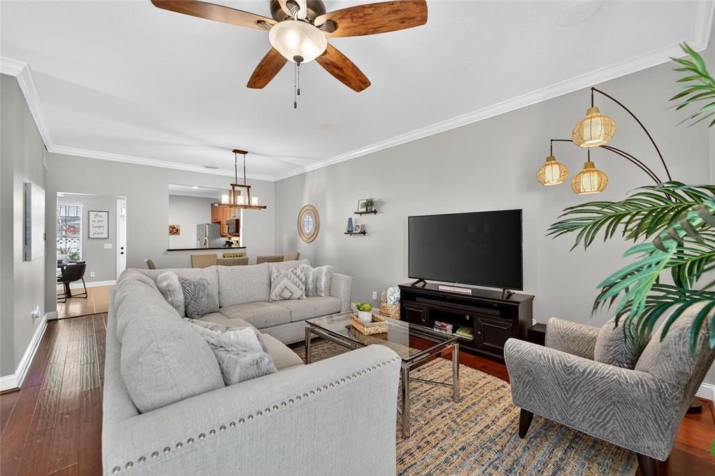 На продажу: $389,000 (3 спален, 2 ванн, 2450 Квадратных фут)