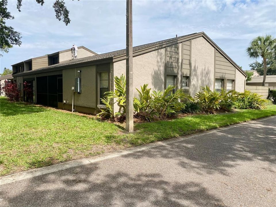 For Sale: $319,000 (3 beds, 2 baths, 1541 Square Feet)