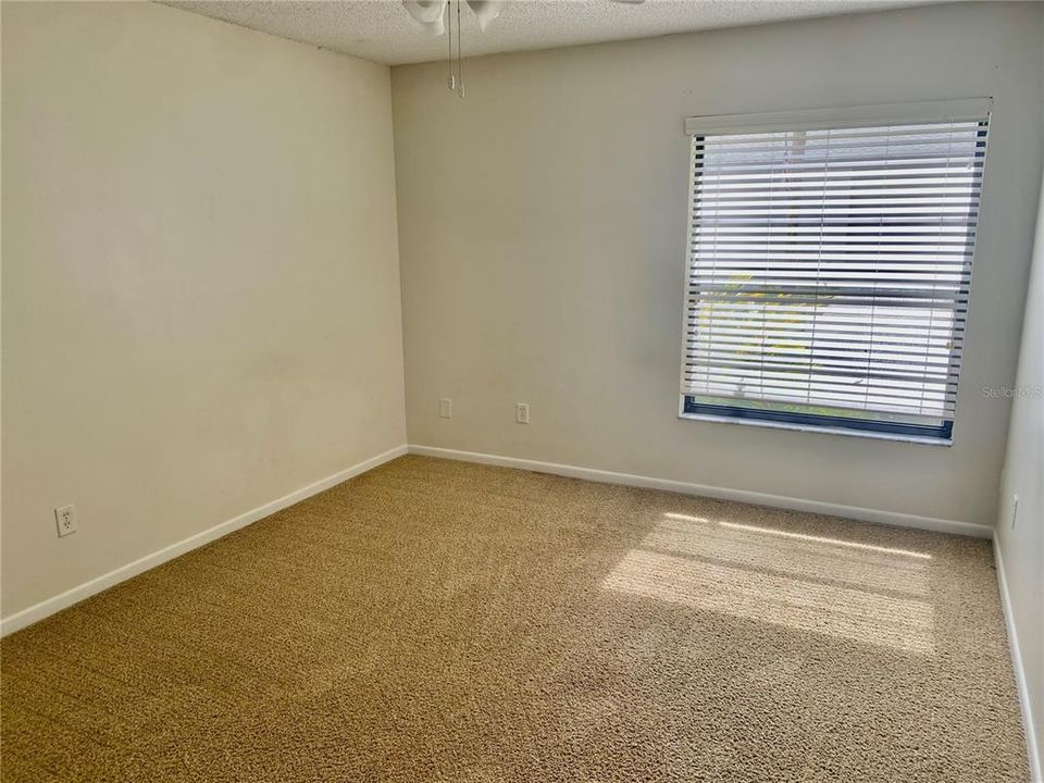 For Sale: $319,000 (3 beds, 2 baths, 1541 Square Feet)