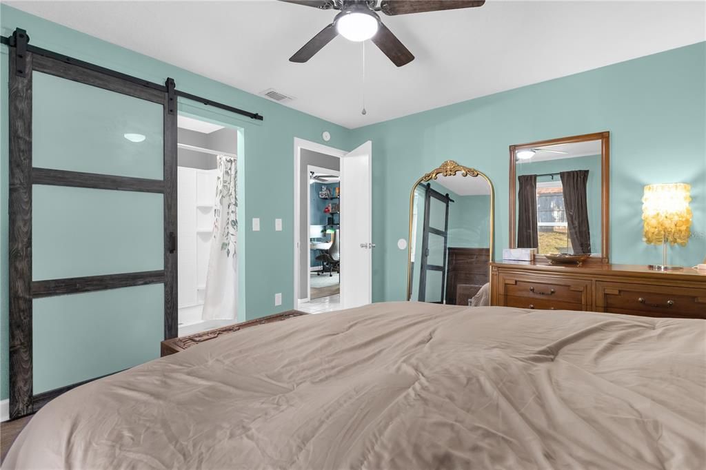 待售: $290,000 (3 贝兹, 2 浴室, 1000 平方英尺)