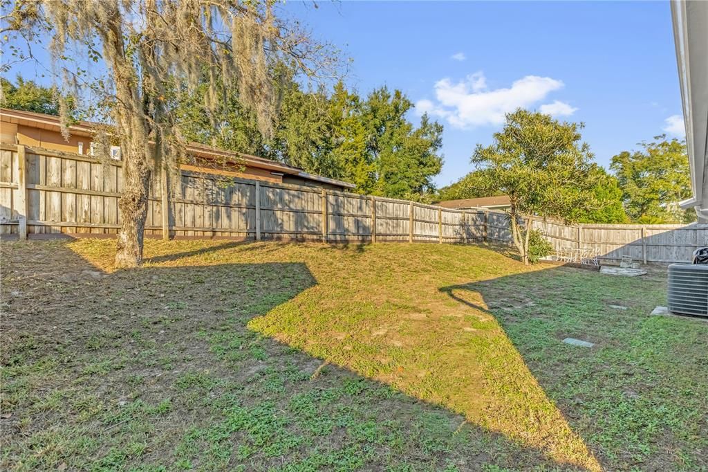 待售: $290,000 (3 贝兹, 2 浴室, 1000 平方英尺)