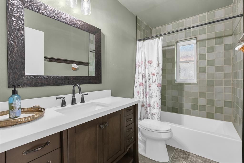 待售: $290,000 (3 贝兹, 2 浴室, 1000 平方英尺)