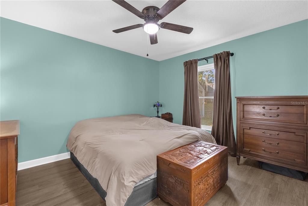 待售: $290,000 (3 贝兹, 2 浴室, 1000 平方英尺)