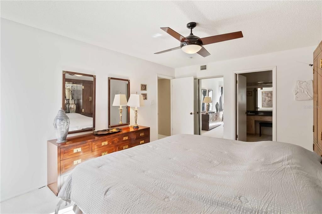 En Venta: $189,000 (2 camas, 2 baños, 1216 Pies cuadrados)