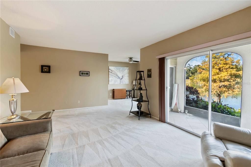 En Venta: $189,000 (2 camas, 2 baños, 1216 Pies cuadrados)