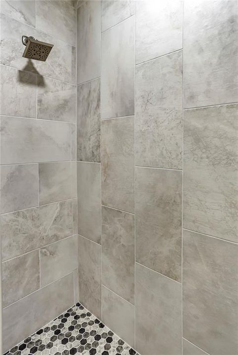 На продажу: $345,000 (3 спален, 2 ванн, 1225 Квадратных фут)