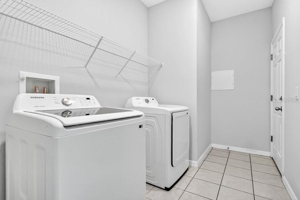 待售: $299,000 (3 贝兹, 2 浴室, 1607 平方英尺)