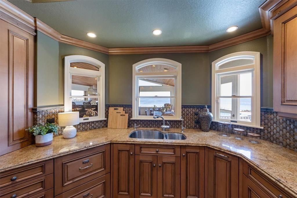 待售: $2,999,000 (5 贝兹, 3 浴室, 4969 平方英尺)