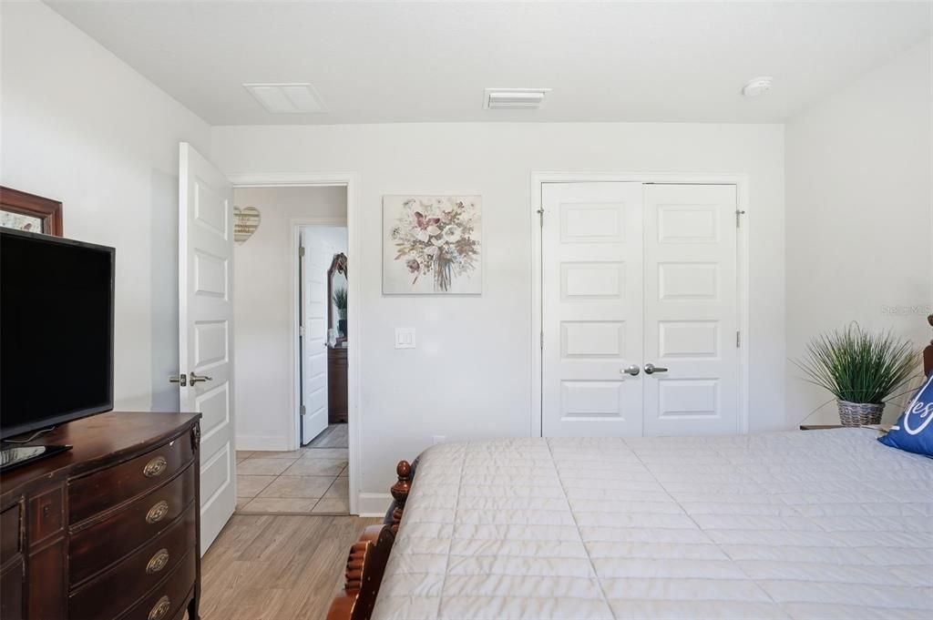 На продажу: $574,900 (4 спален, 3 ванн, 2555 Квадратных фут)