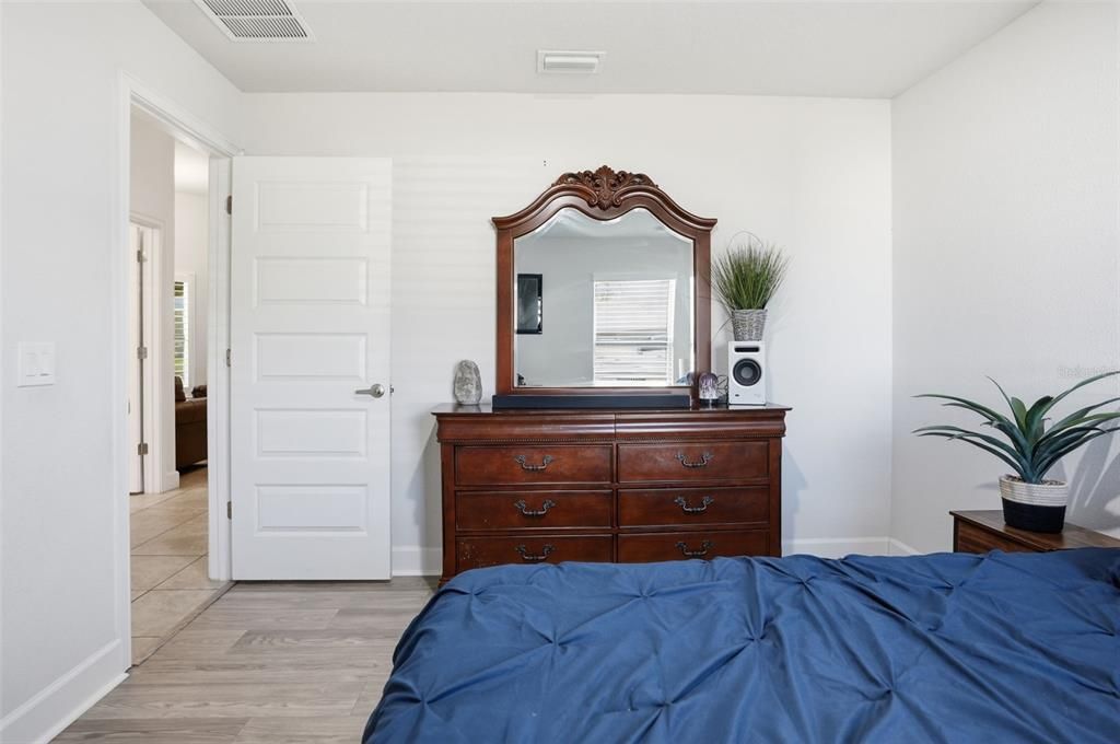 На продажу: $574,900 (4 спален, 3 ванн, 2555 Квадратных фут)